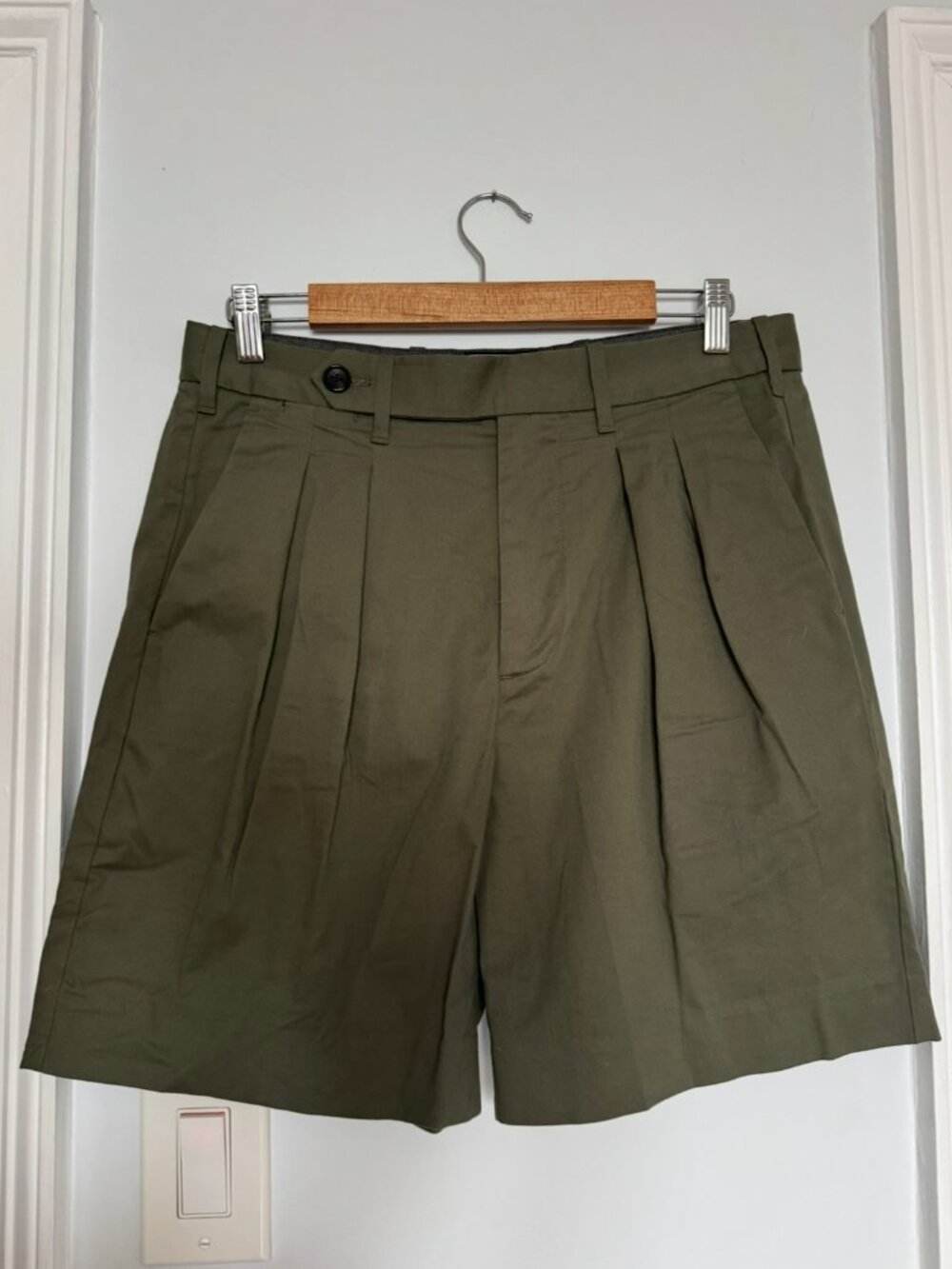 Todd Snyder Olive Green Shorts in W31